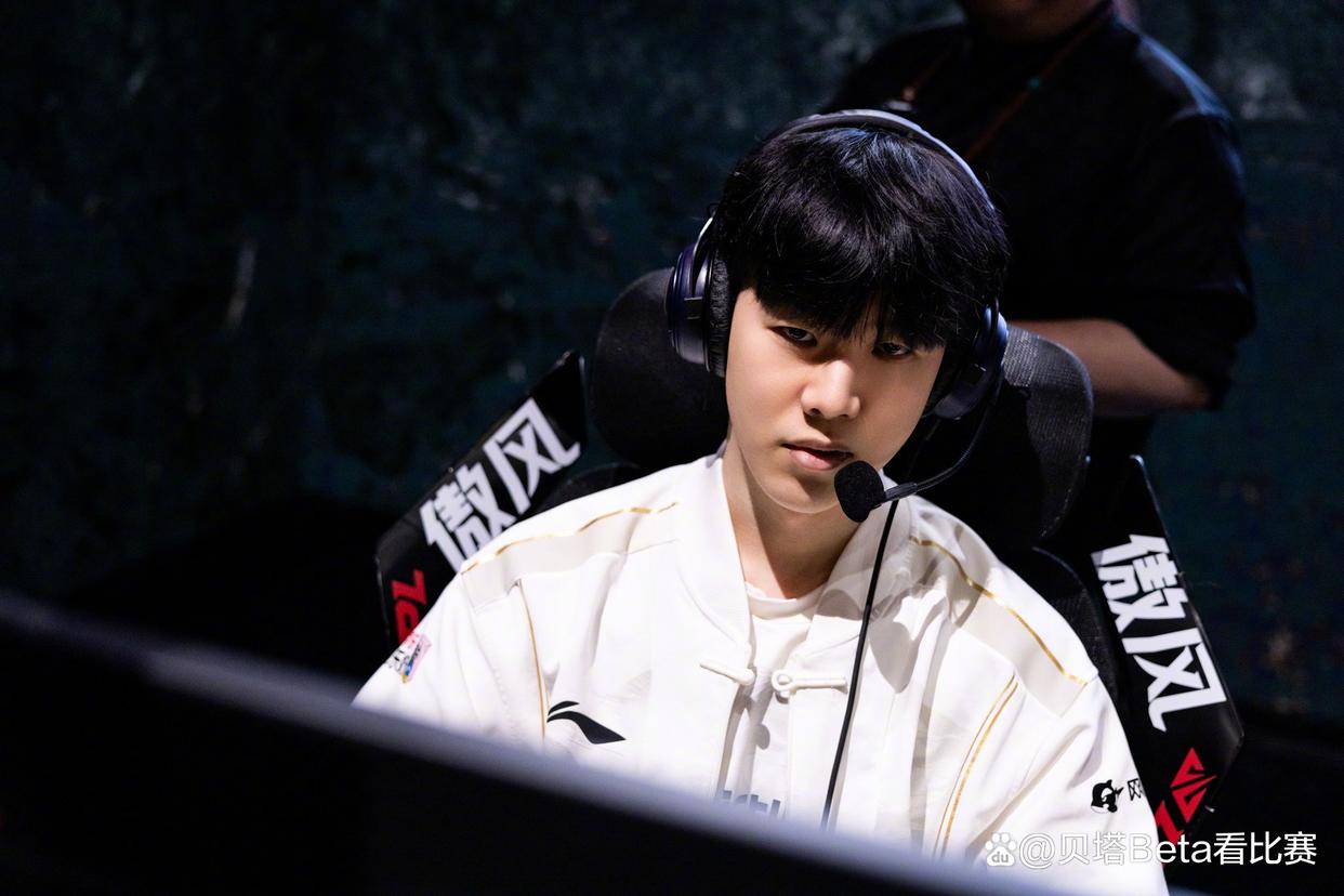 kaiyun官网-包含Rookie焦点对战，Ning与70激战掘金分钟，出色防守胜负难料！热度持续攀升的词条