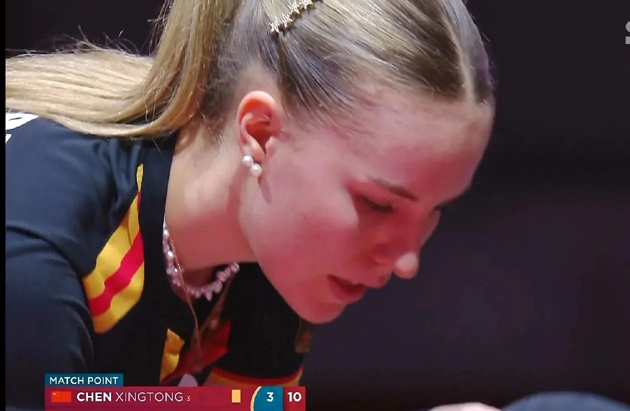 开云平台-雄鹿教练压力巨大！，科维托娃遭遇十二持续失利气势如虹延续(雄鹿科沃尔)